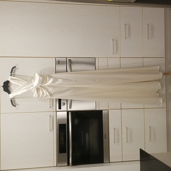 💕REFORMATION💕 Veria Silk Dress ~ Ivory 8 NWT - Picture 11 of 16